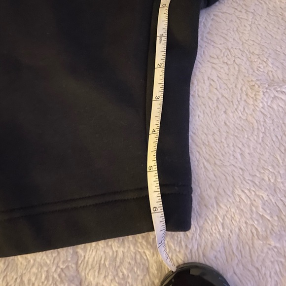 ADIDAS NWT Black Crop Hoodie Medium - Picture 6 of 9